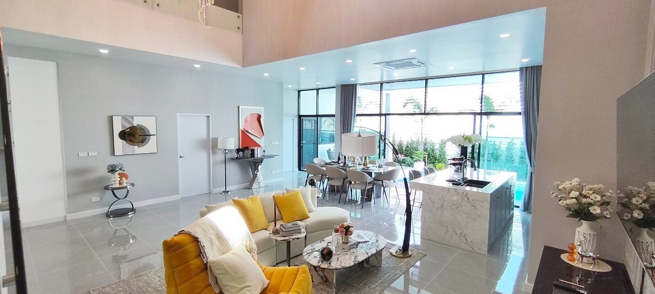 picture Luxury Pool Villa for Sale in Huay Yai - 6/26