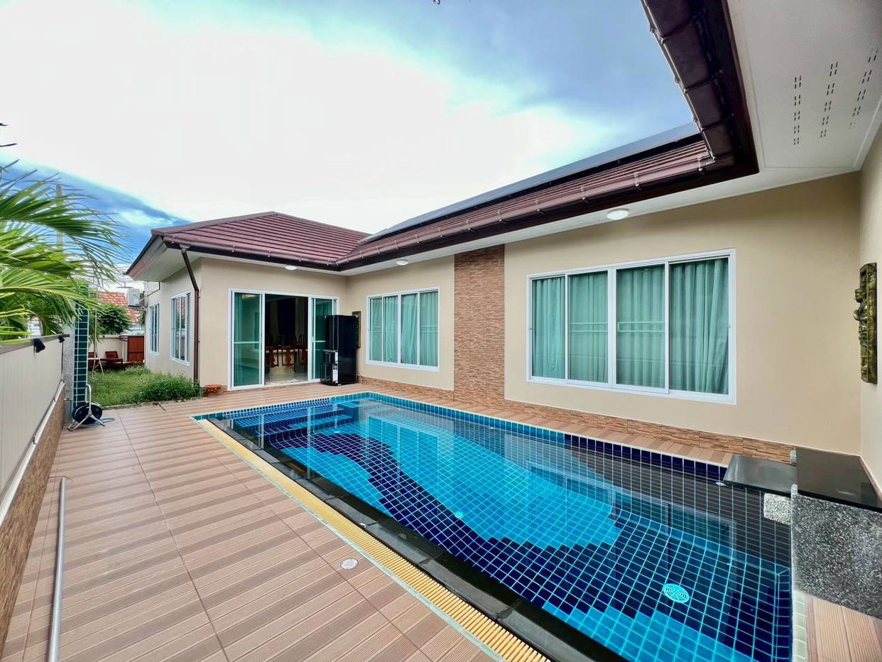 รูป วิลล่าสระว่ายน้ำ 3 ห้องนอน ในห้วยใหญ่ - รูปที่ 1/16