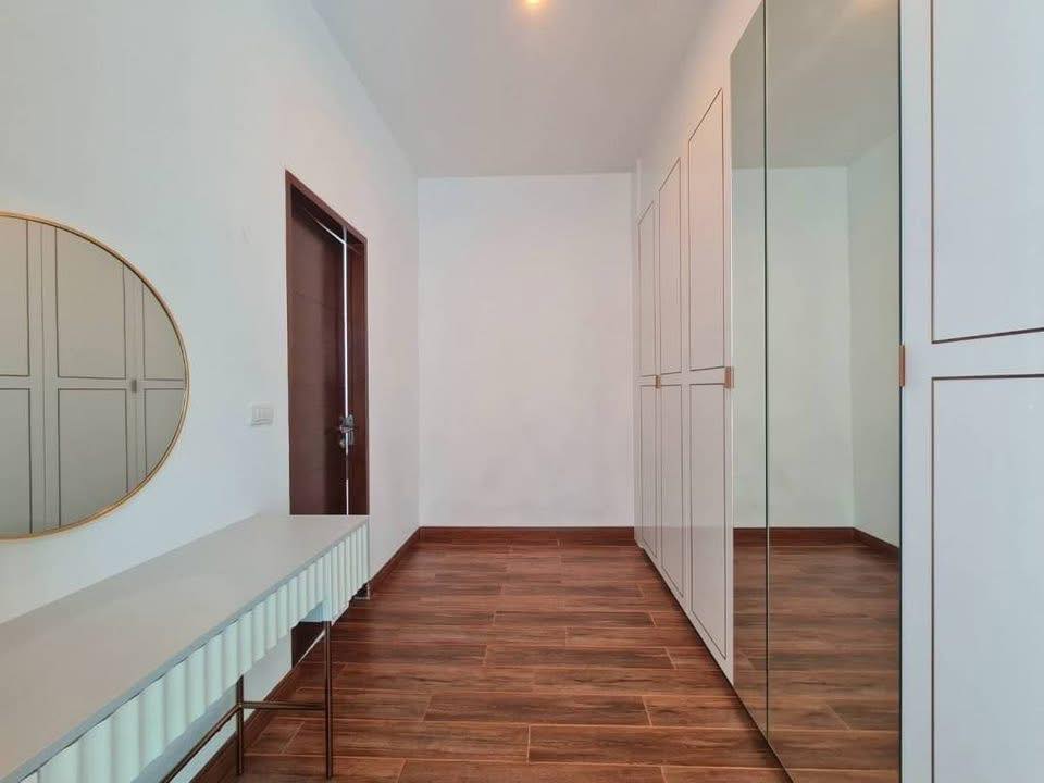 picture Luxury Pool Villa for Sale in North Pattaya - 7/11