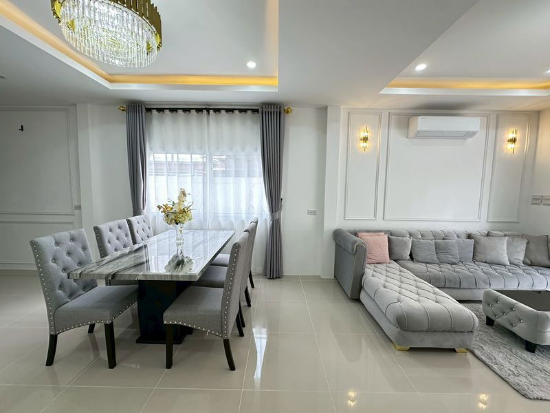 picture For Rent Single House in Pattaya 3 Bedrooms 3 Bathrooms - 12/18