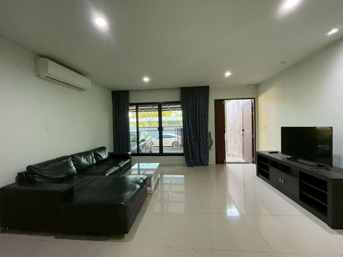 รูป ให้เช่าบ้านเดี่ยวสองชั้น  2 ห้องนอน 3 ห้องน้ำ 1  ห้องครัว  1  ที่จอดรถ - รูปที่ 2/24