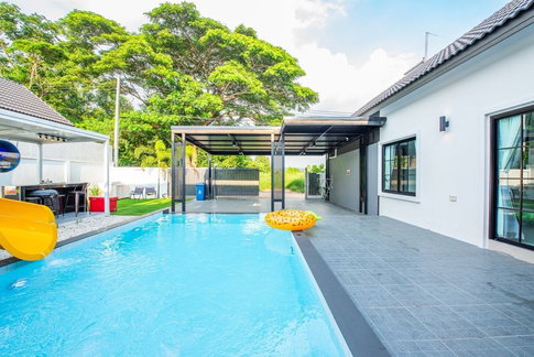 4 Bedrooms Pool Villa for Sale in Mabprachan