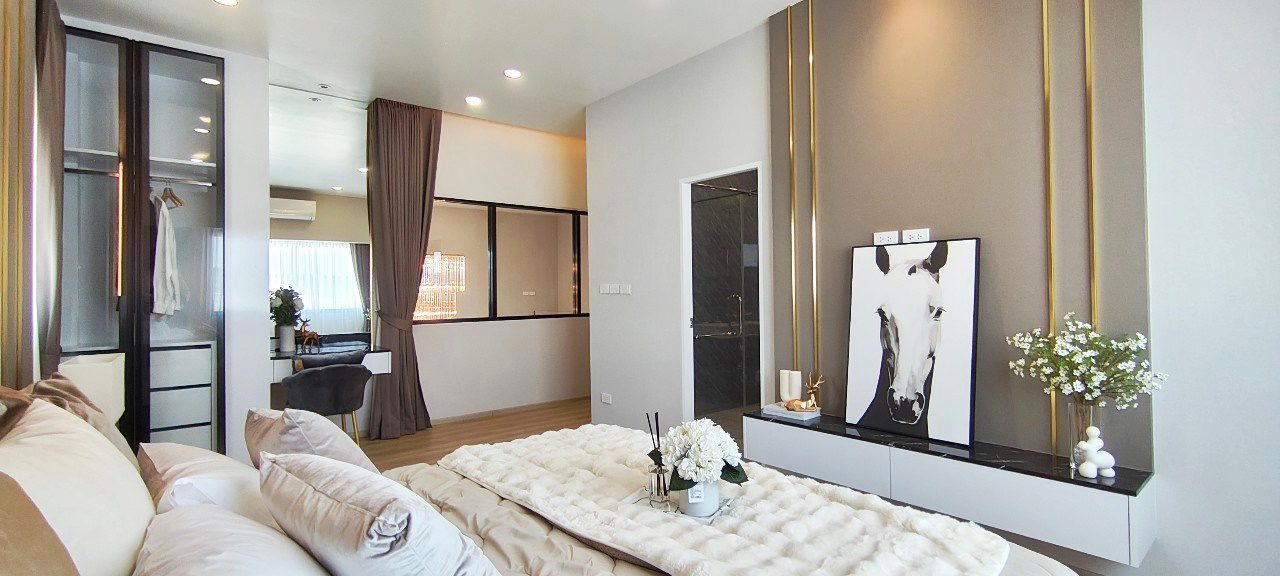 picture Luxury Pool Villa for Sale in Huay Yai - 20/26