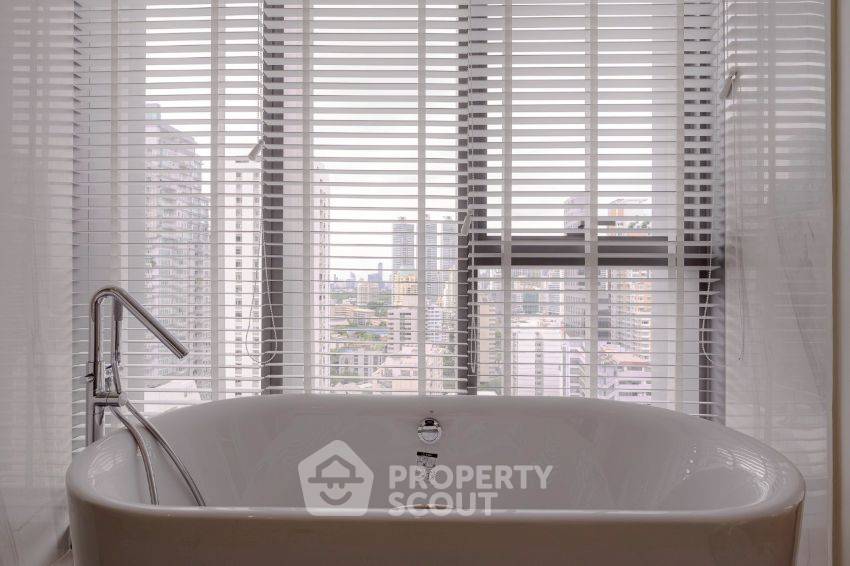 picture 3-BR Condo at KRAAM Sukhumvit 26 near BTS Phrom Phong (ID 2462338) - 6/15