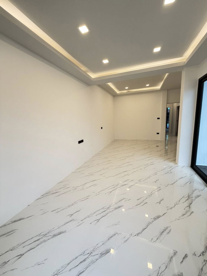 picture 3-Storey Renovated Townhome for Sale in Thappraya - 6/18