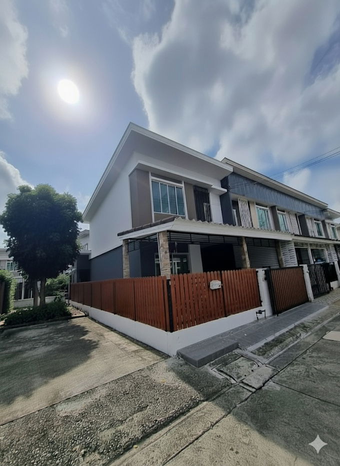 รูป 🏡 𝗛𝗢𝗨𝗦𝗘 𝗙𝗢𝗥 𝗦𝗔𝗟𝗘 | ทาวน์โฮม 2 ชั้น หลังมุม Pruksa Ville 77 พุทธมณฑลสาย 4 ⚡️ - รูปที่ 2/15