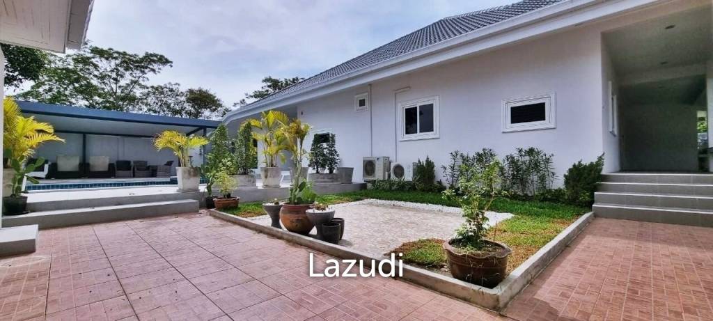 picture 7 Beds Tropical Oasis Villa for Sale in East Pattaya - 26/31