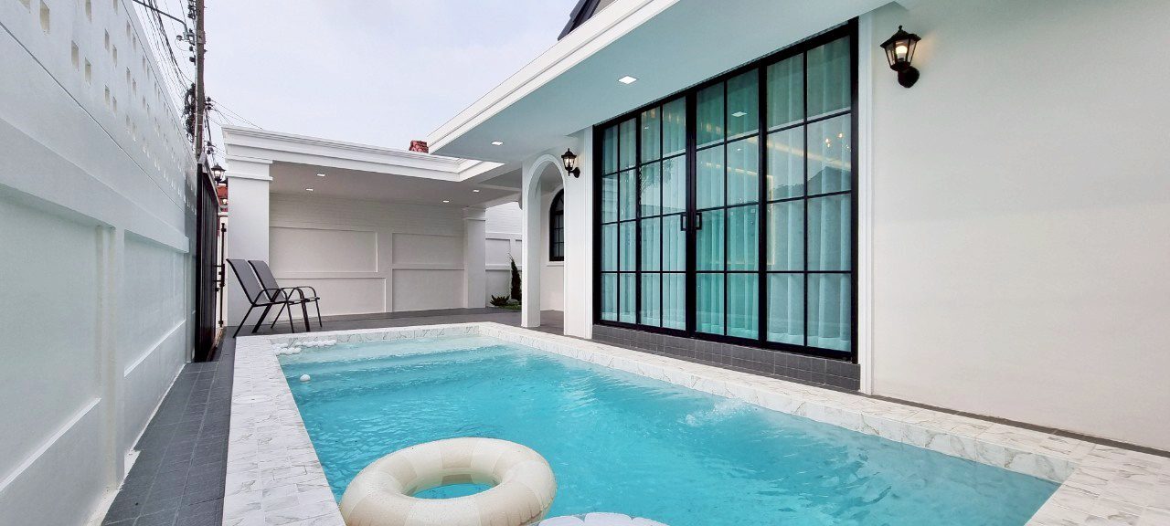 รูป ขายพูลวิลล่า 3 ห้องนอนในพัทยาตะวันออก - รูปที่ 1/18