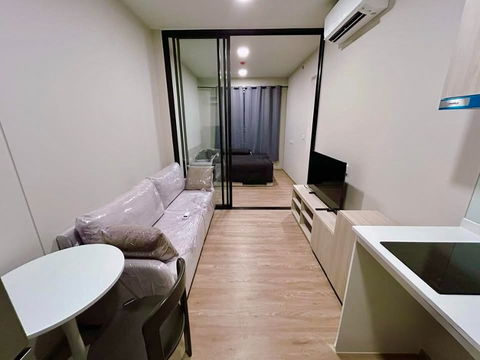 code : E66 Plum Condo New West Phase 3