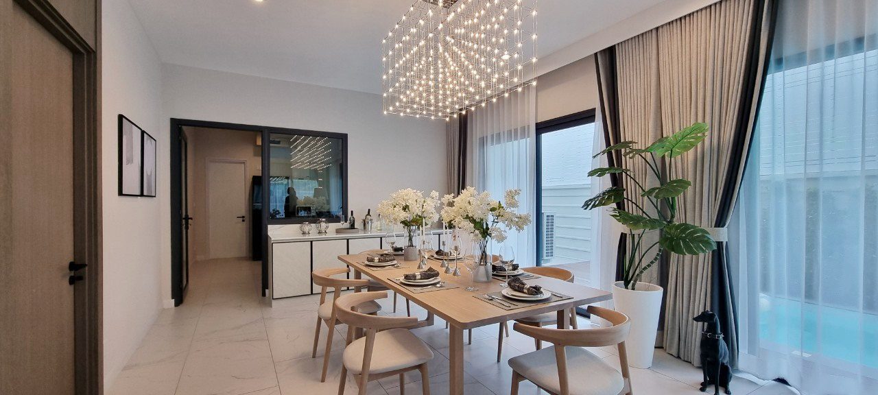 รูป วิลลาหรู 4 ห้องนอนสำหรับขาย - รูปที่ 4/23