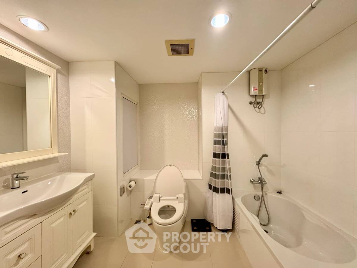 picture 1-BR Condo at City Resort Sukhumvit 49 near BTS Phrom Phong (ID 1966291) - 8/16
