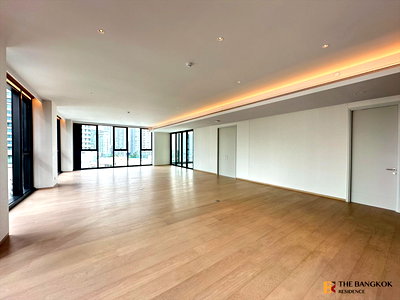 ขายคอนโด : 🔥Final Call! Ultimate Luxury! Penthouse - Scope Thonglor Near Bts Thonglor
