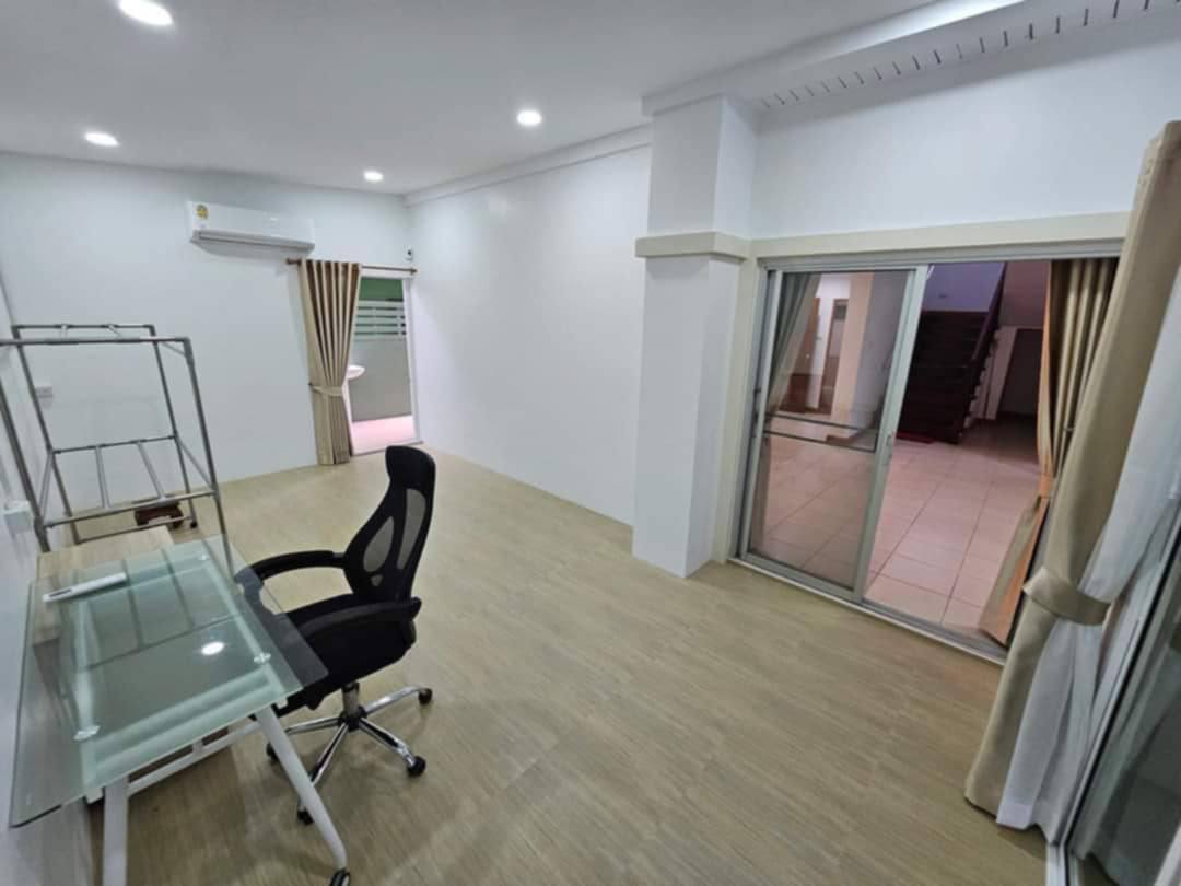 รูป บ้าน 4 ห้องนอน ขายในพัทยา - รูปที่ 21/30