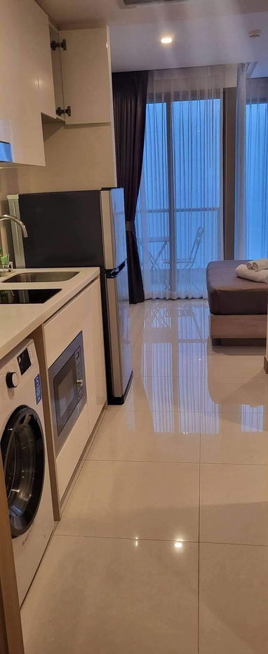 picture Riviera Jomtien Condo Studio with Sea View - 2/9