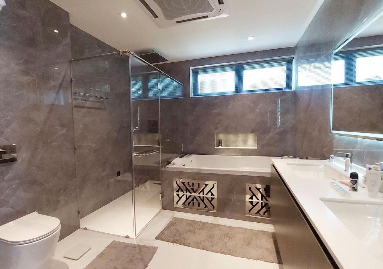 picture 7 Bedrooms Villa for Sale in Pratumnak - 20/23