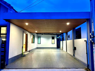 เช่าบ้านเดี่ยว บางละมุง ชลบุรี : บ้านโมเดิร์นให้เช่า 3 ห้องนอน หนองไม้แก่น