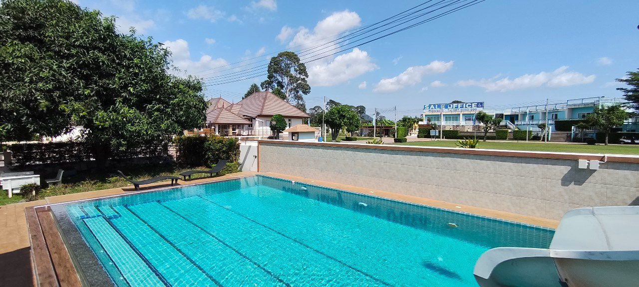 รูป วิลล่าพูล 4 ห้องนอน บางเสร่ - รูปที่ 1/21