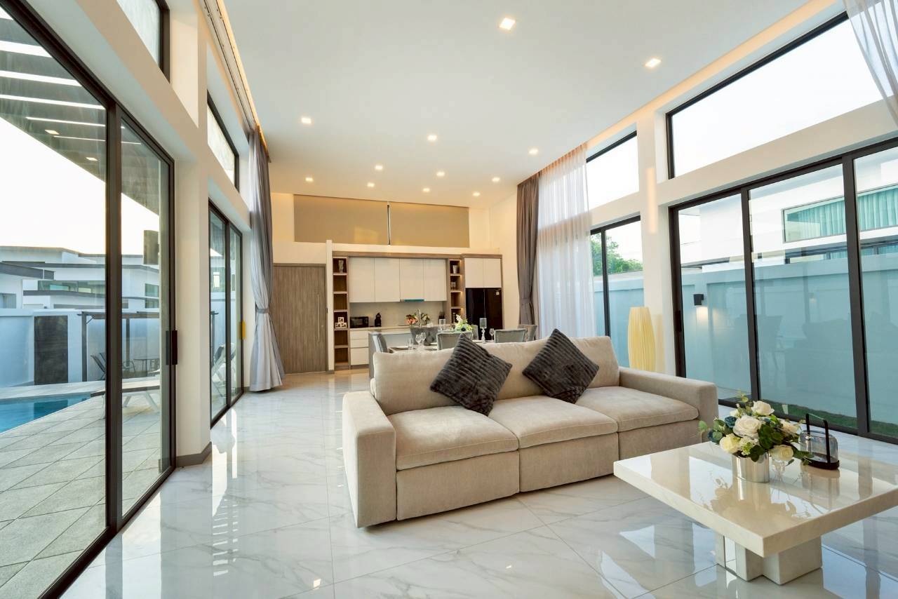 รูป วิลล่าหรู 3 ห้องนอนพร้อมสระว่ายน้ำให้เช่า – ชากนอก พัทยาตะวันออก - รูปที่ 4/19