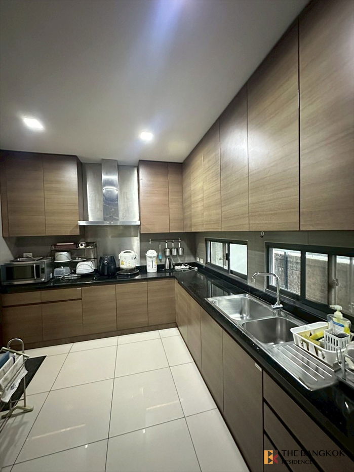 picture The Palm Pattanakarn, modern luxury style - 15/17