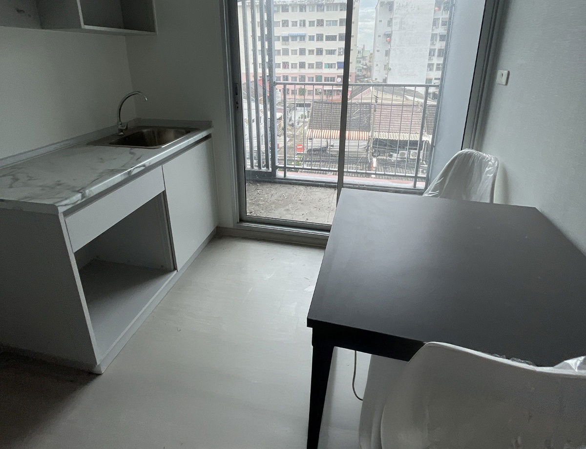 รูป JK2 6722725 : พลัมคอนโด รามคำแหง 60 อินเตอร์เชนจ์ - รูปที่ 8/12