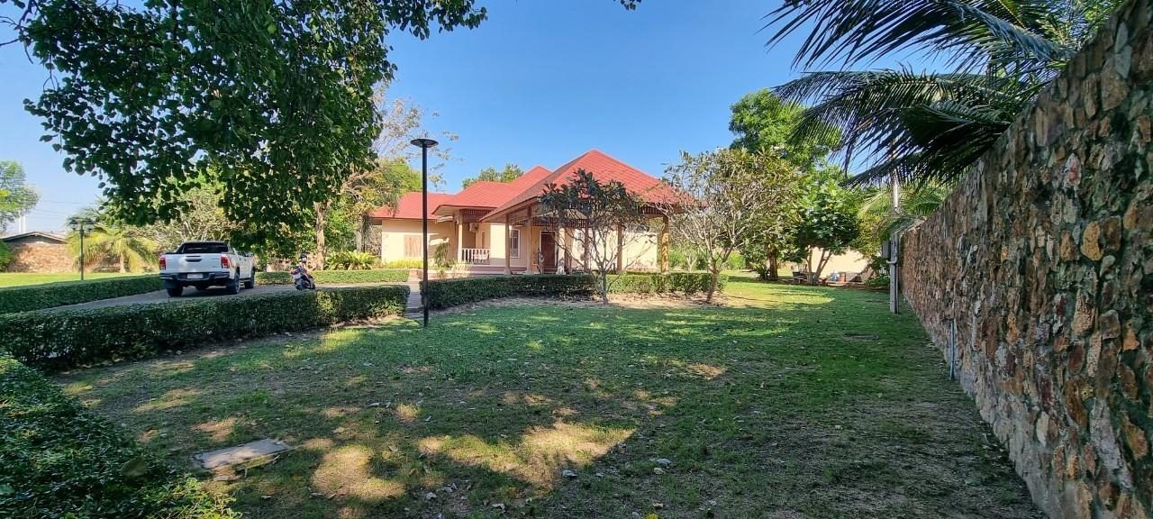 picture Land and House for Sale in Mabprachan - 1/16