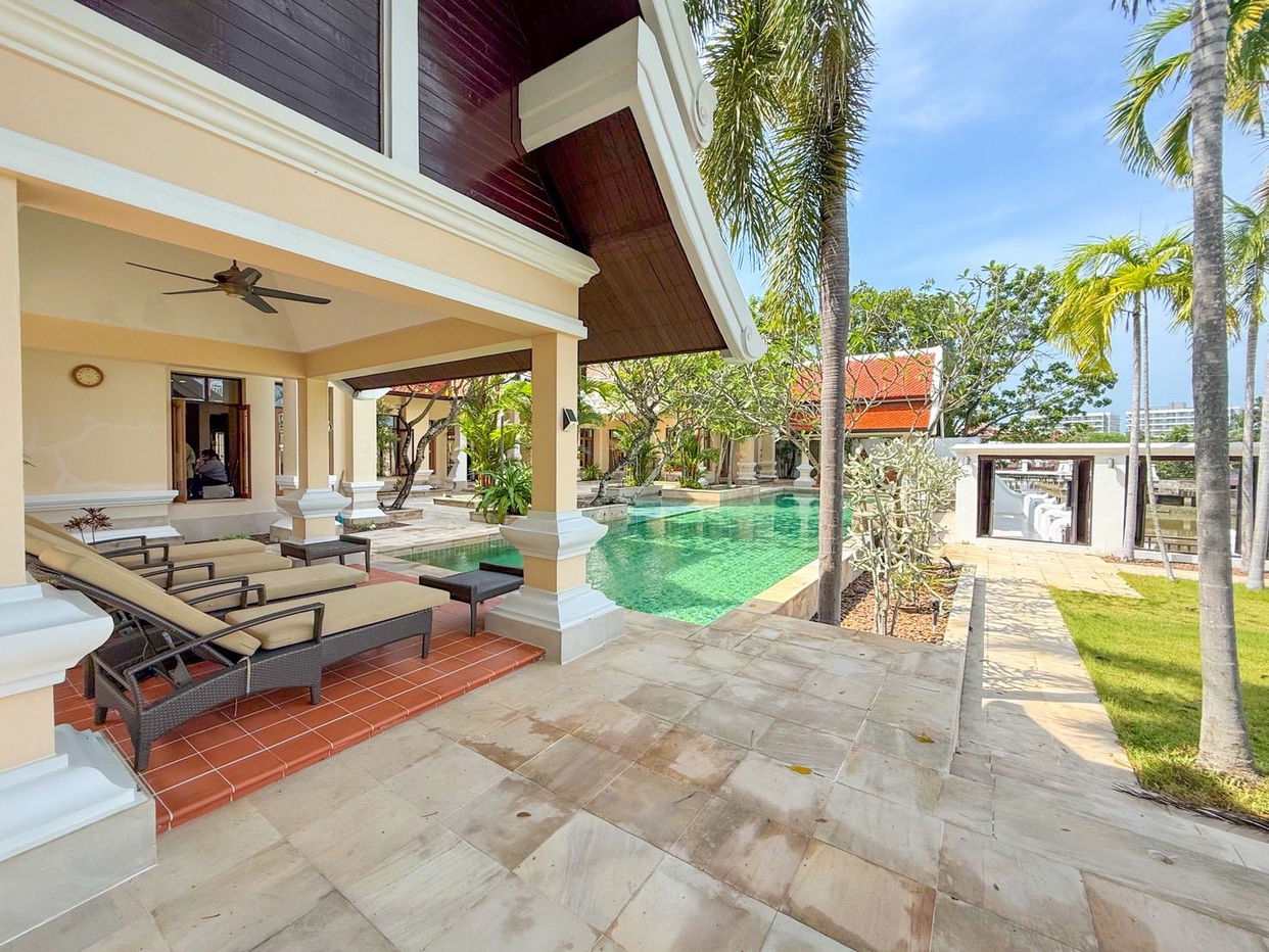 picture Luxury 5-Bedroom Pool Villa in Na Jomtien, Pattaya - 3/16