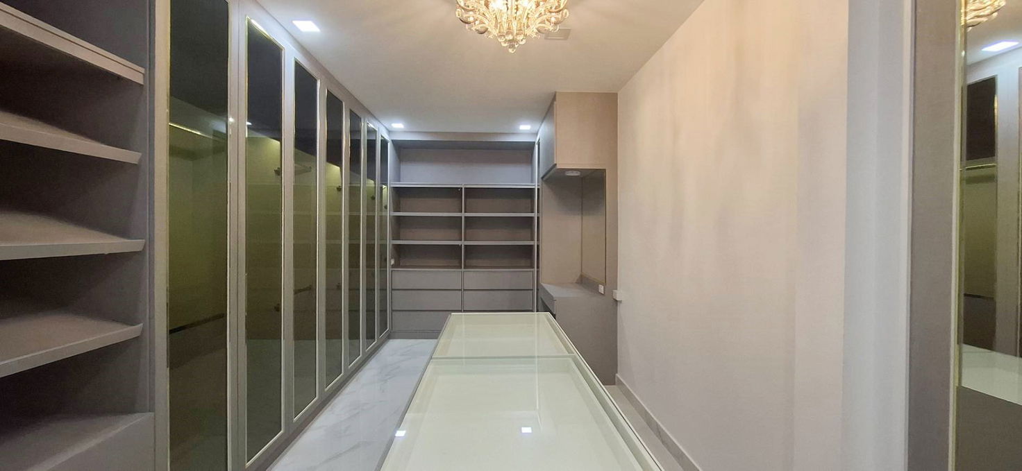 picture Mabprachan Pool Villa 4 Bedrooms for Sale - 10/16