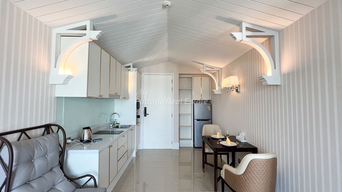 picture 🛏️ 1 Bed - 🛁 1 Bath - 🏙️ Pool Views - 🌏 FOREIGN name - 🏢 Grand Florida Beachfront Resort Pattaya - Ref: GF09 - 3/21