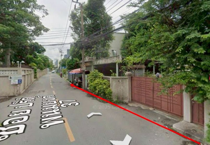 รูป ขายที่ดิน 196 ตร.ว.พร้อมบ้านเดี่ยว 2 ชั้น ซอยปรีดีพนมยงค์ 37 (สุขุมวิท 71) แขวงพระโขนงเหนือ เขตวัฒนา กรุงเทพฯ ราคา 58,800,000 บาท - รูปที่ 2/5