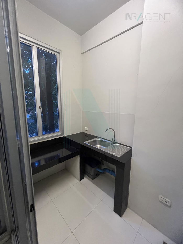 รูป 📌 ขายทาวน์โฮม โครงการ ไซมิส บลอสซั่ม แอท แฟชั่น 3 ชั้น 3 ห้องนอน 3 ห้องน้ำ - รูปที่ 4/8