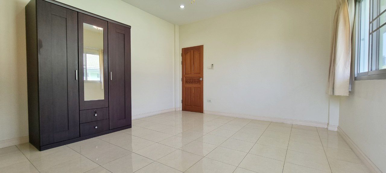 รูป ขายบ้าน 4 ห้องนอนในพัทยาเหนือ - รูปที่ 12/21