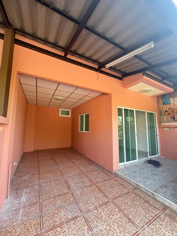 รูป 🏡 𝗛𝗢𝗨𝗦𝗘 𝗙𝗢𝗥 𝗦𝗔𝗟𝗘 | ทาวน์โฮม 3 ชั้น Petch Tawi Buddhamonthon Sai 5 หมู่บ้านเพชรทวี พุทธมณฑล สาย 5 ⚡️ - รูปที่ 2/15