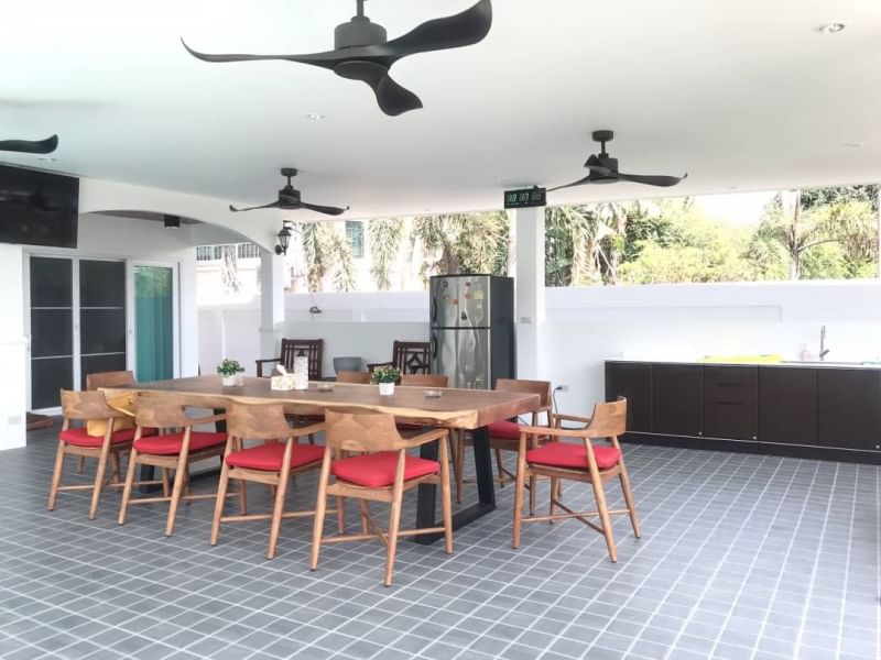 รูป ขายพูลวิลล่าในพัทยาตะวันออก - รูปที่ 2/7