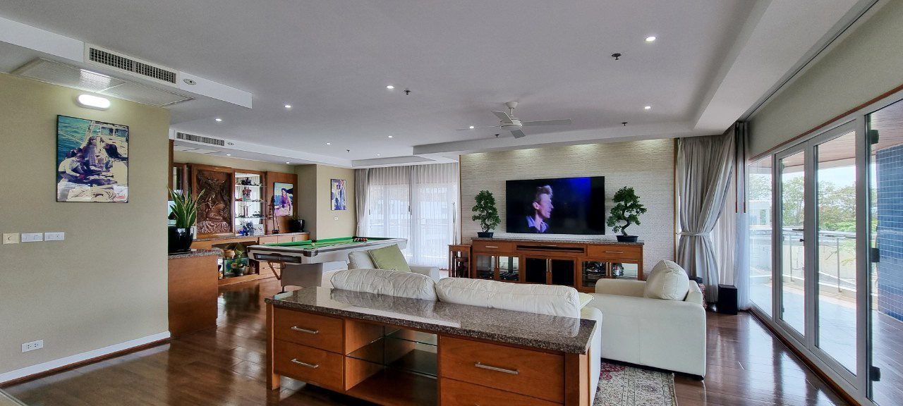 picture Baan Haad Uthong in Pratumnak for Sale - 3/22