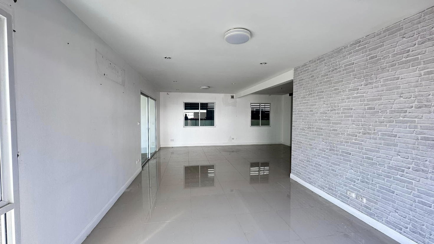 รูป 3 Bedrooms House for Sale in East Pattaya - รูปที่ 2/12
