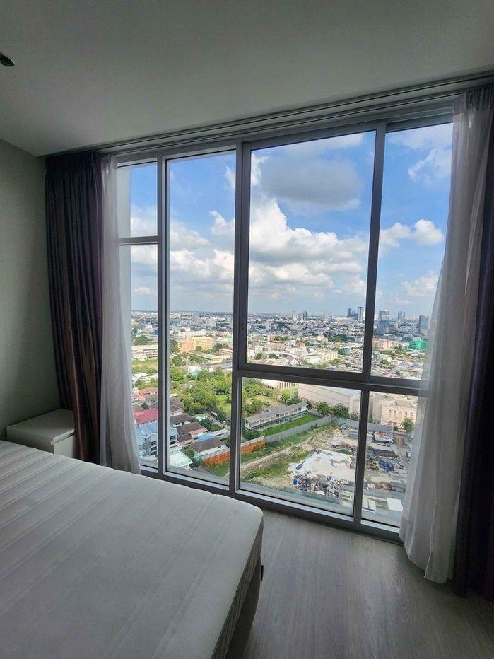 รูป ห้องนั่งเล่นขนาดใหญ่น่าอยู่ ใกล้บีทีเอสอุดมสุข  - รูปที่ 1/8