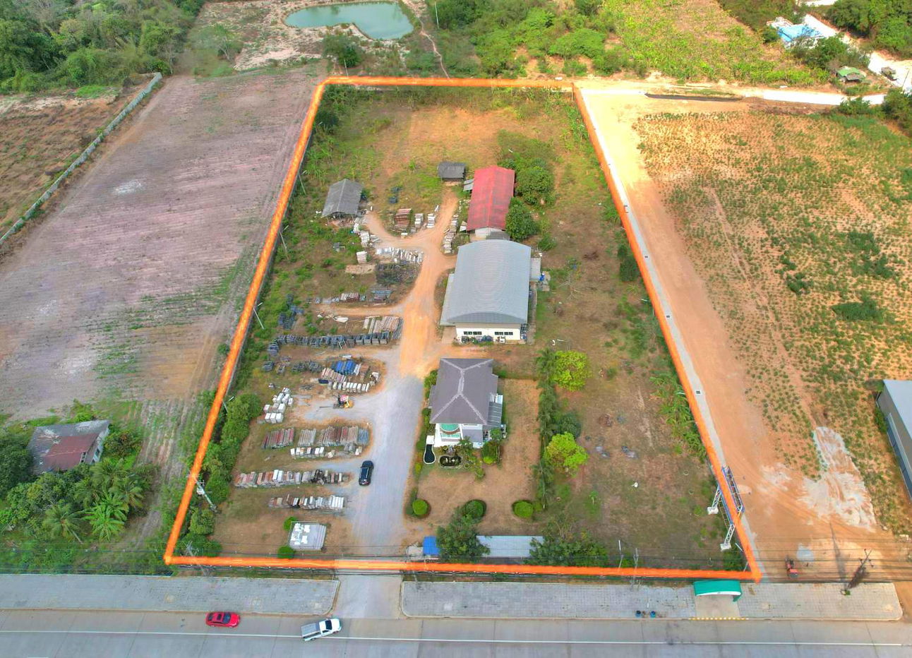 รูป ขายที่ดินพร้อมสิ่งปลูกสร้าง บางเสร่ - รูปที่ 2/4