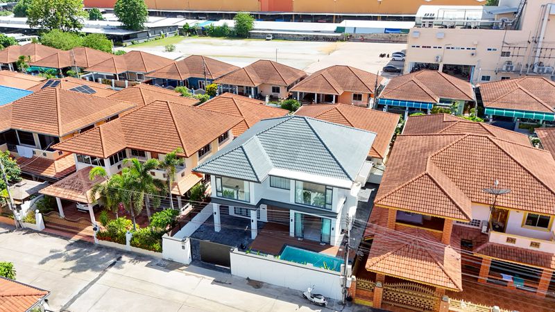 picture Luxury Pool Villa for Sale – Thepprasit Road, Pattaya - 14/14