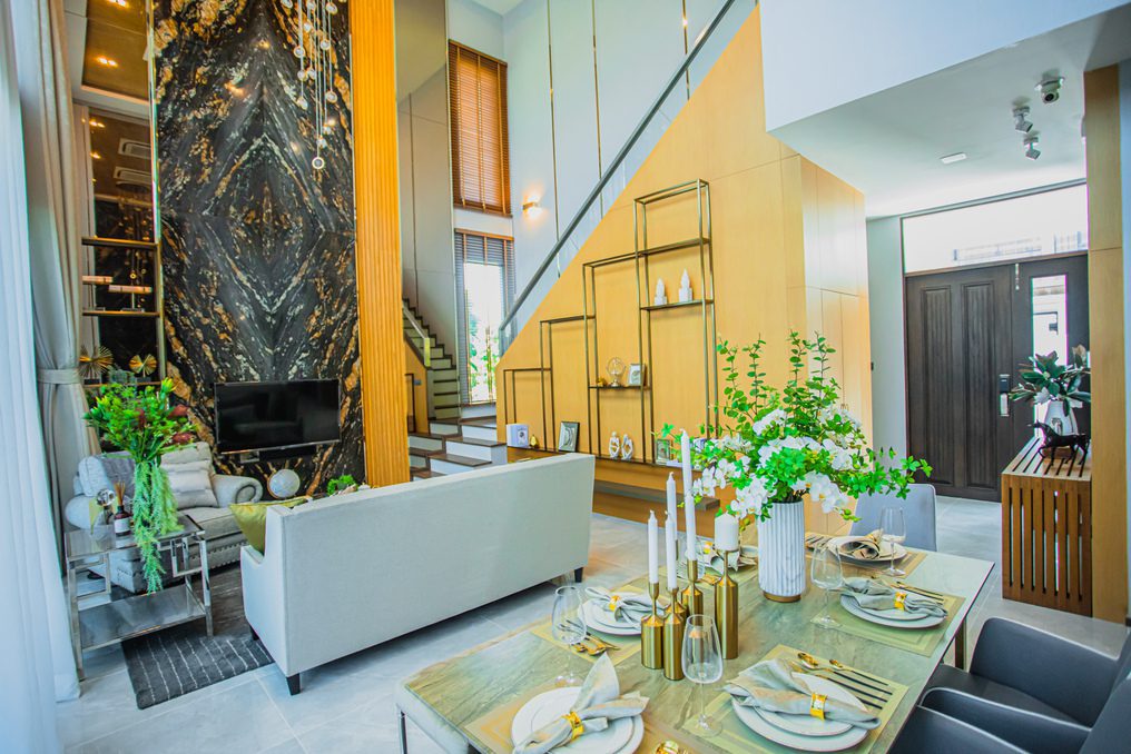 รูป ขายบ้านโมเดิร์น 4 ห้องนอนในศรีราชา - รูปที่ 3/9