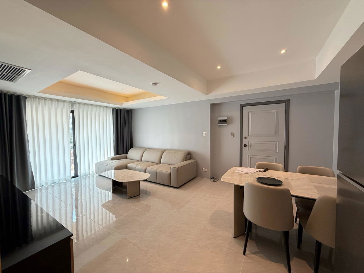 picture Chateau Dale Condominium for Sale - 2/8