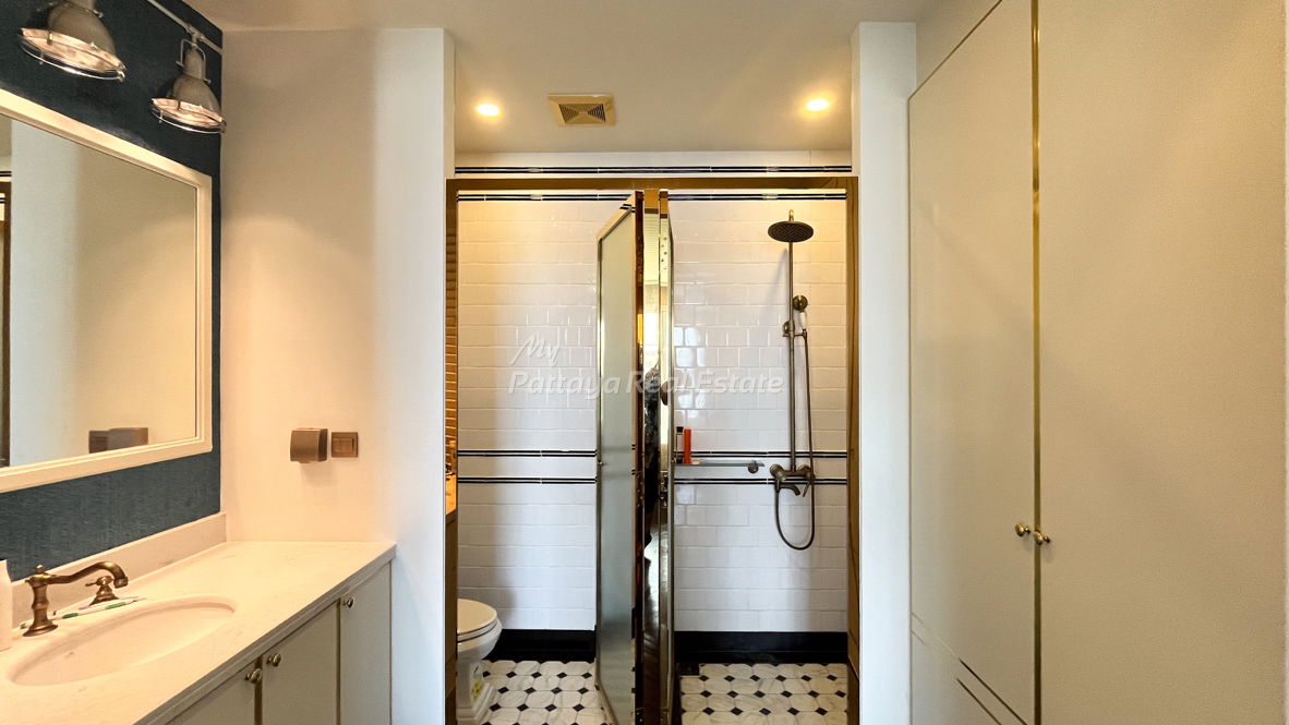 picture 🛏️ 1 Bed - 🛁 1 Bath - 🏙️ Pool Views - 🌏 FOREIGN name - 🏢 Grand Florida Beachfront Resort Pattaya - Ref: GF09 - 16/21