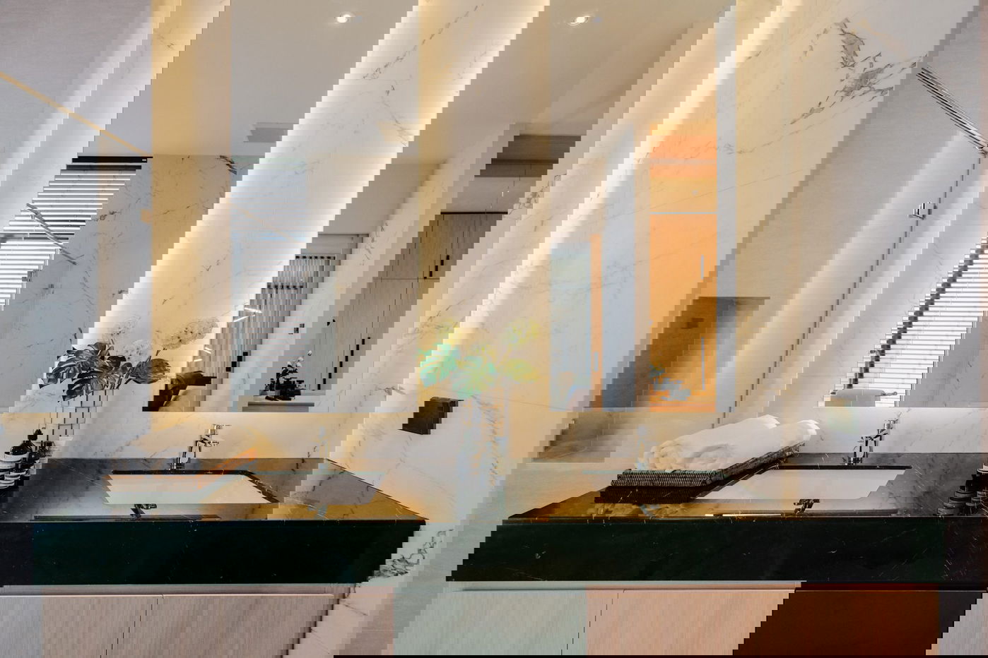 รูป ขายวิลล่าพูลสไตล์ทรอปิคอลโมเดิร์น 4 ห้องนอนในพัทยาตะวันออก - รูปที่ 17/18