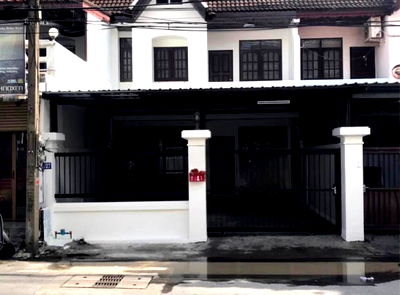 Houses for rent Esplanade Ratchadapisek  : For rent, for rent, for rent, townhouse, Huai Khwang, cheap price, interested, Line: @951qfbfi