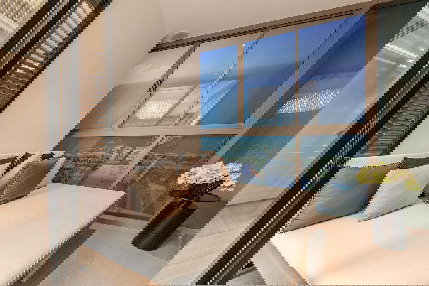 picture Skypark Lucean 2 Bedrooms for Sale - 9/15