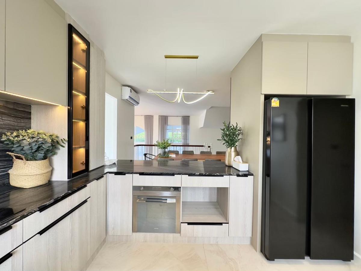 รูป บ้านริมทะเล 5 ห้องนอนให้เช่าในนาจอมเทียน - รูปที่ 8/15