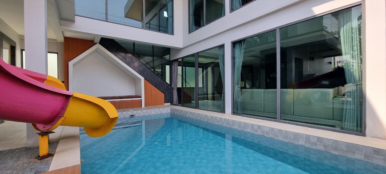 picture Pool Villa in East Pattaya 4 Beds for Rent - 2/20