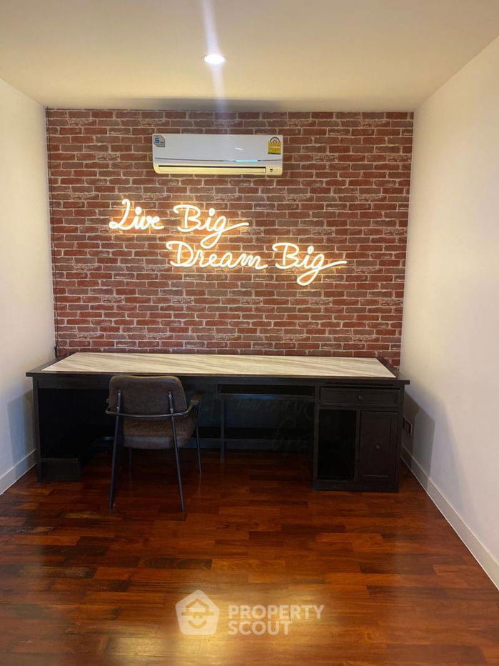 picture 3-BR Condo at Benviar Tonson Residence near BTS Ratchadamri (ID 568421) - 17/17