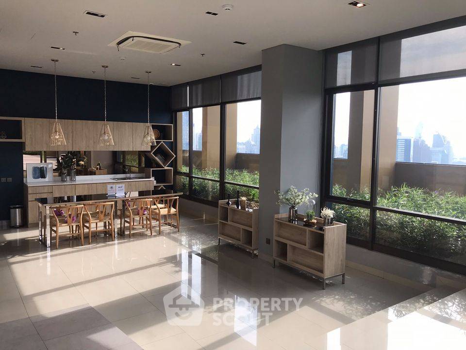 รูป คอนโด 1-ห้องนอน ที่ ลุมพินี สวีท เพชรบุรี - มักกะสัน ใกล้ ARL มักกะสัน (ID 450661) - รูปที่ 34/35