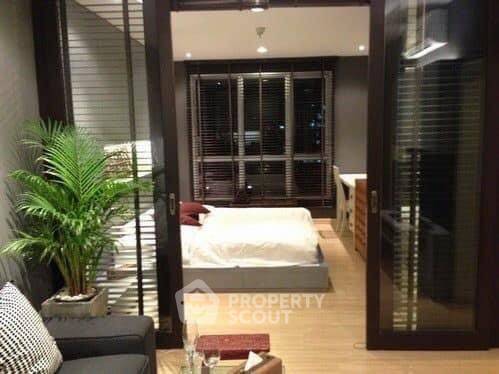 picture 1-BR Condo at Life @ Sathorn 10 near BTS Saint Louis (ID 1953742) - 3/5