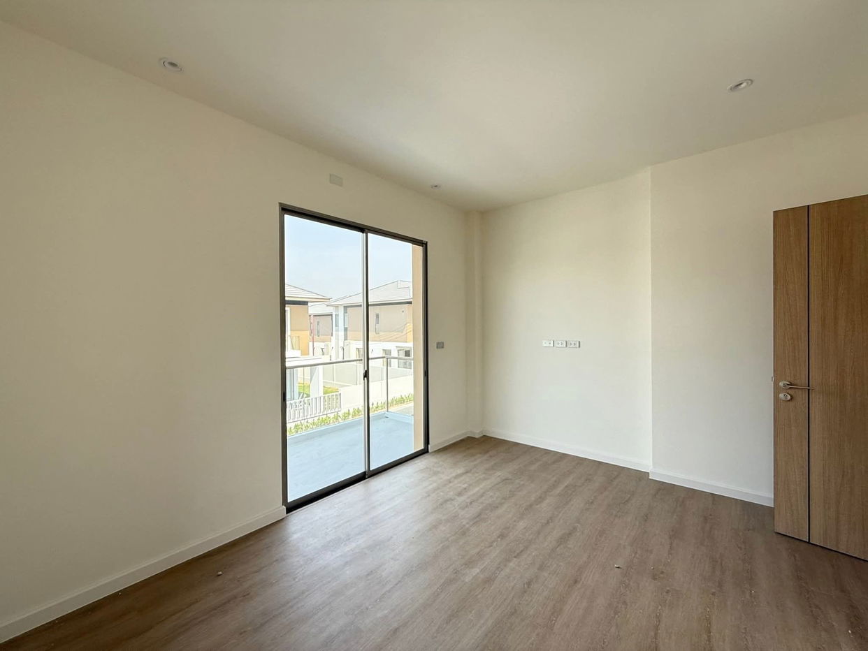 picture House in East Pattaya 4 Bedrooms for Sale - 10/13